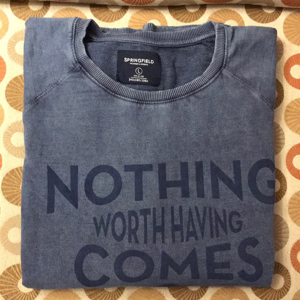 Sweatshirt